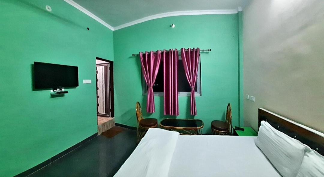 Nandini Homestay Dehradun Zewnętrze zdjęcie