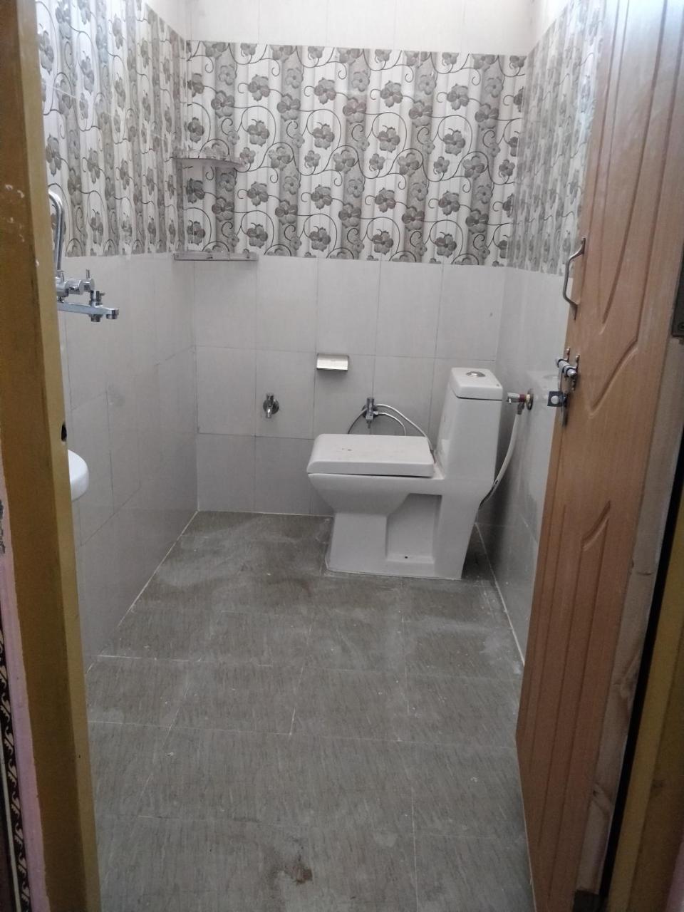 Nandini Homestay Dehradun Zewnętrze zdjęcie